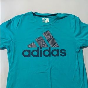 Adidas T-Shirt